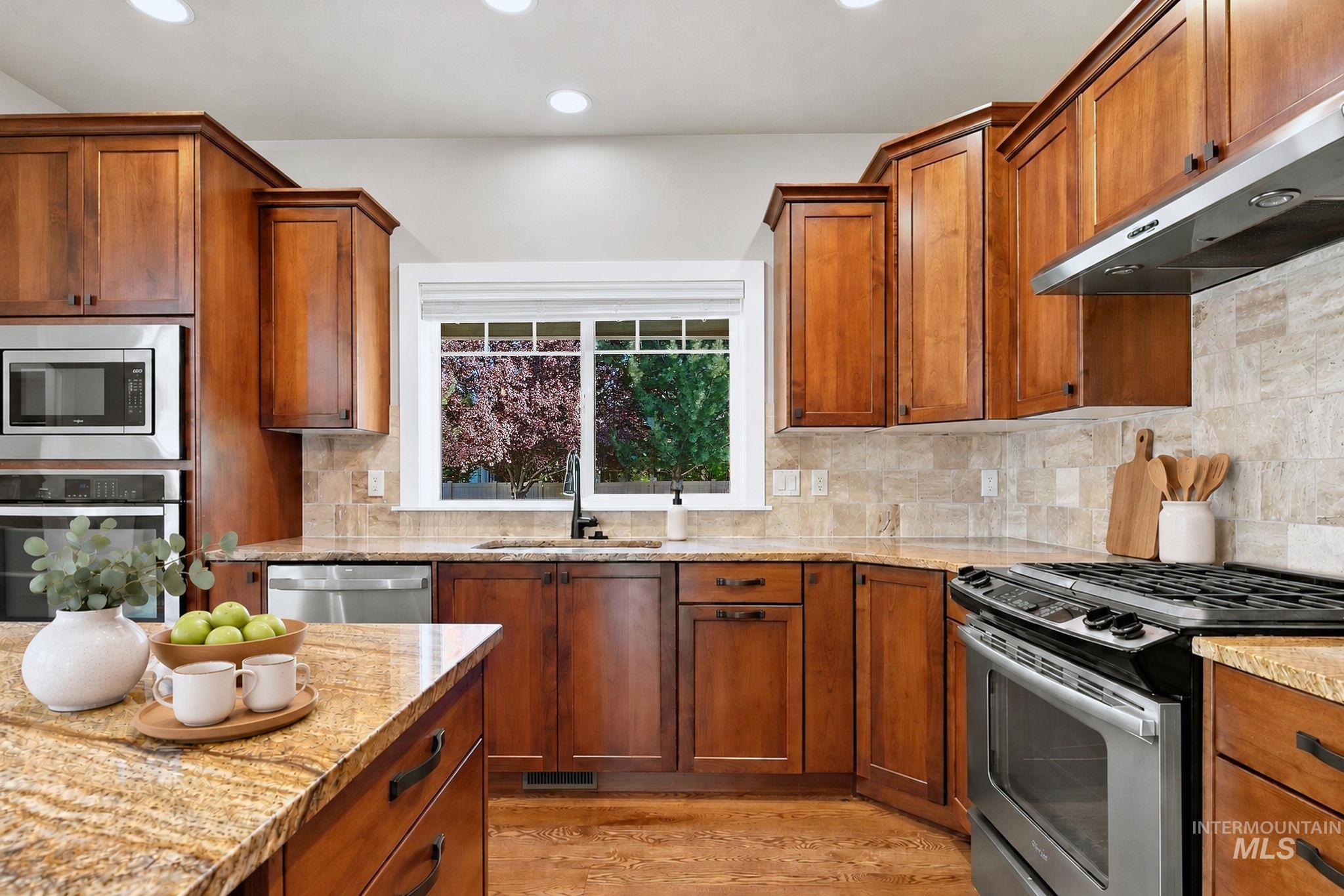 2598 E Granadillo Dr, Meridian, Idaho 83646, 4 Bedrooms, 3 Bathrooms, Residential For Sale, Price $895,000, 99003718