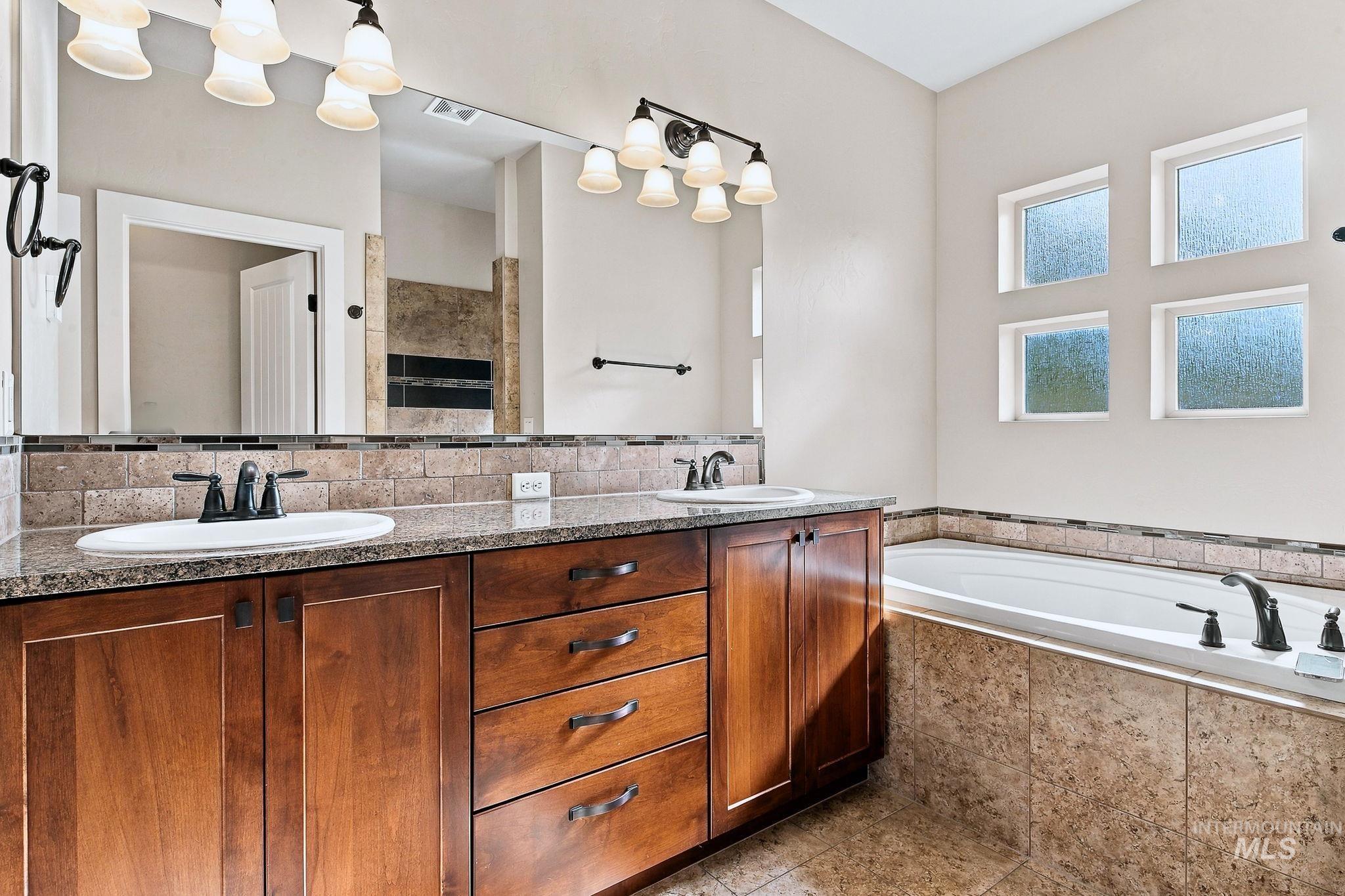 2598 E Granadillo Dr, Meridian, Idaho 83646, 4 Bedrooms, 3 Bathrooms, Residential For Sale, Price $895,000, 99003718