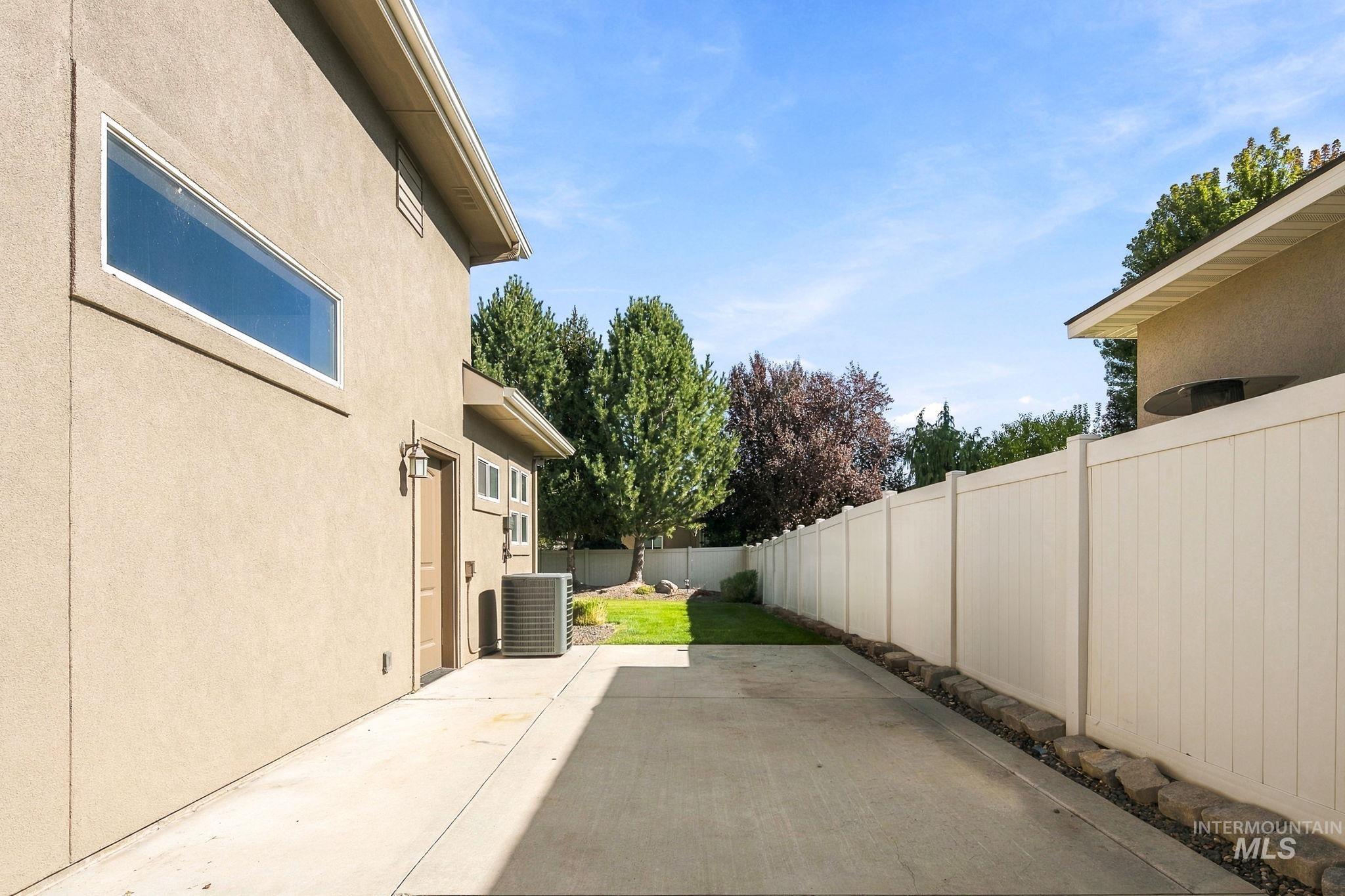 2598 E Granadillo Dr, Meridian, Idaho 83646, 4 Bedrooms, 3 Bathrooms, Residential For Sale, Price $895,000, 99003718