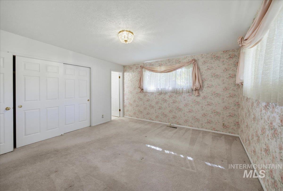6123 W Northview St, Boise, Idaho 83704, 3 Bedrooms, 2 Bathrooms, Residential For Sale, Price $500,000, 99003719