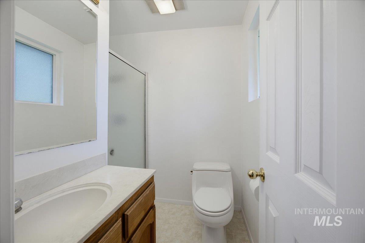 6123 W Northview St, Boise, Idaho 83704, 3 Bedrooms, 2 Bathrooms, Residential For Sale, Price $500,000, 99003719