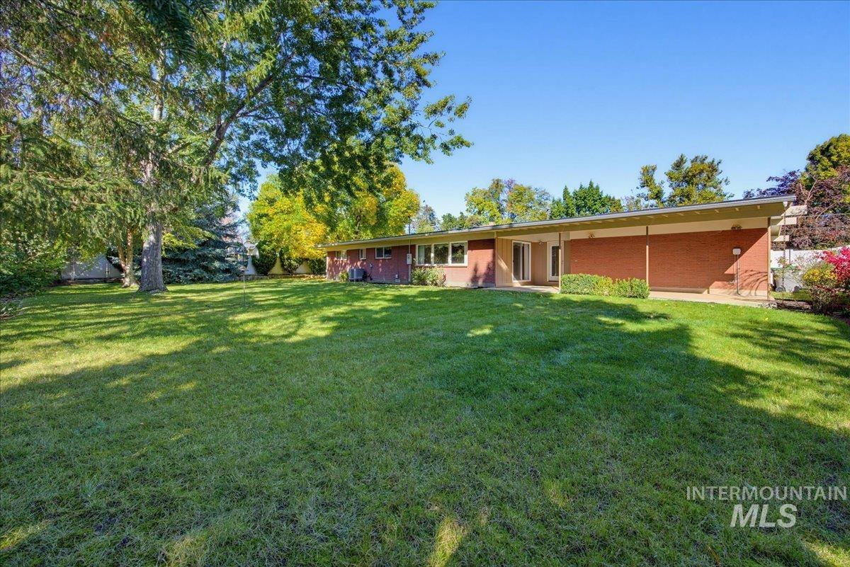 6123 W Northview St, Boise, Idaho 83704, 3 Bedrooms, 2 Bathrooms, Residential For Sale, Price $500,000, 99003719