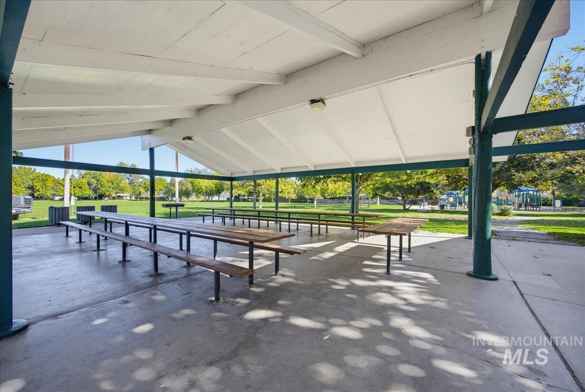 6123 W Northview St, Boise, Idaho 83704, 3 Bedrooms, 2 Bathrooms, Residential For Sale, Price $500,000, 99003719