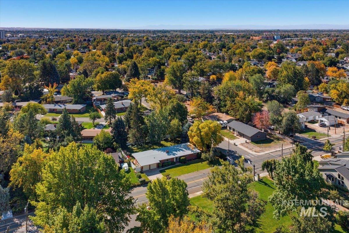 6123 W Northview St, Boise, Idaho 83704, 3 Bedrooms, 2 Bathrooms, Residential For Sale, Price $500,000, 99003719