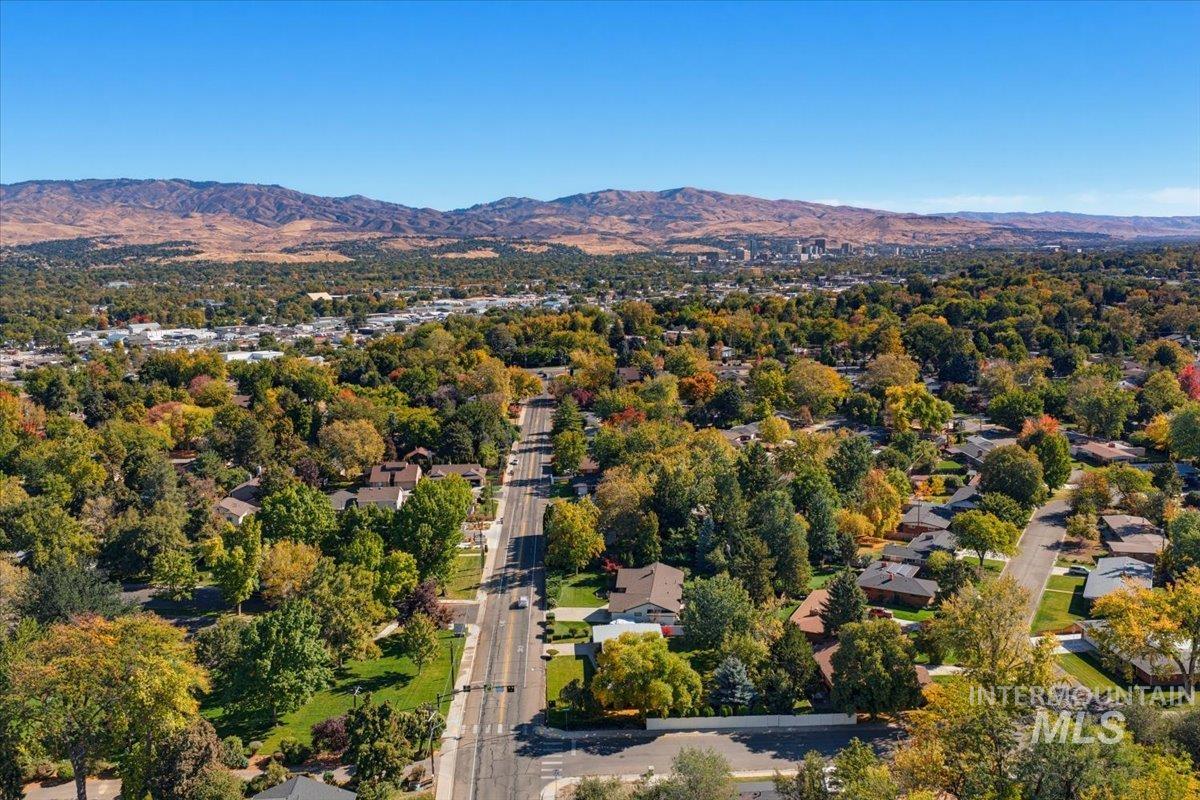 6123 W Northview St, Boise, Idaho 83704, 3 Bedrooms, 2 Bathrooms, Residential For Sale, Price $500,000, 99003719