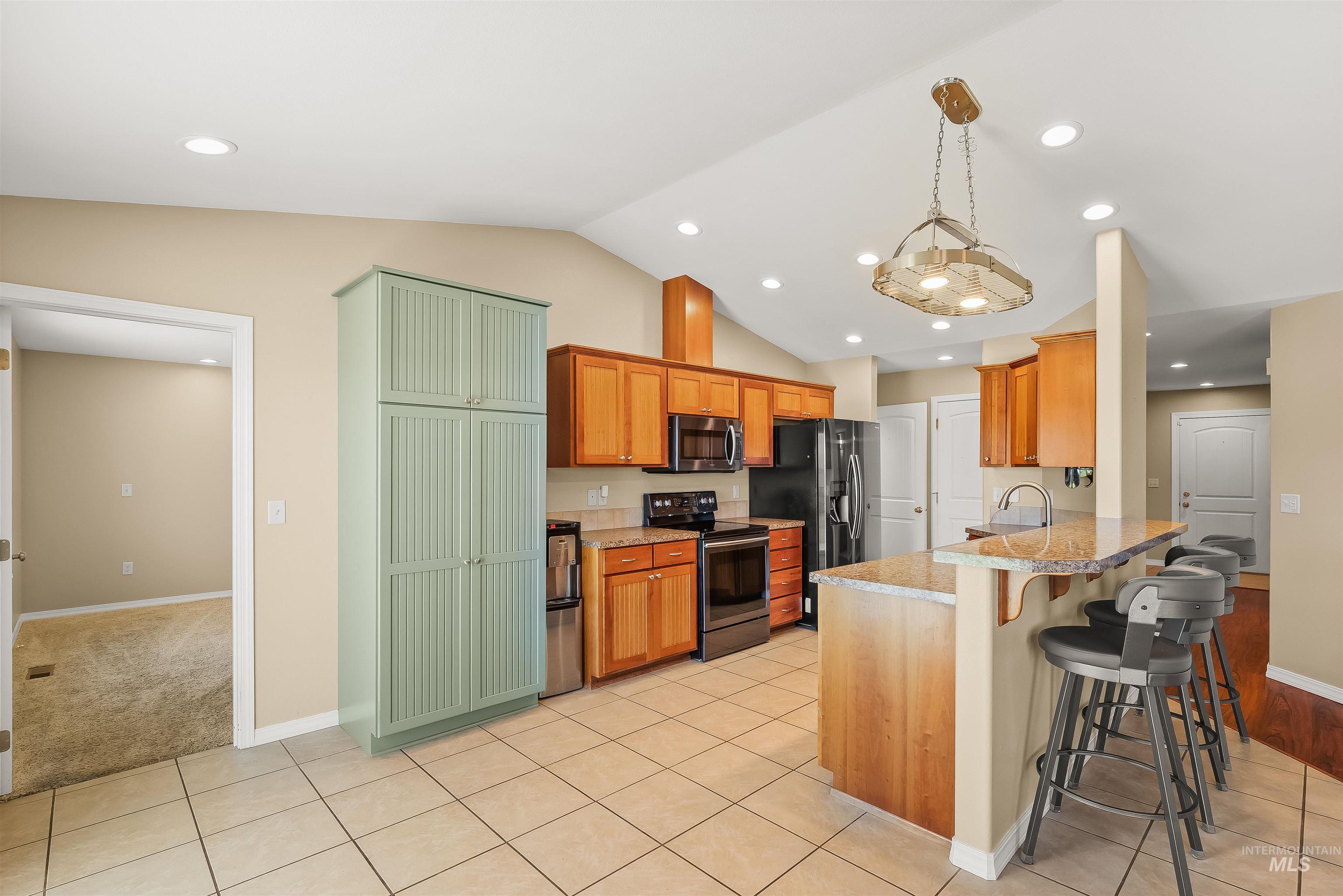 2675 27th St, Clarkston, Washington 99403, 3 Bedrooms, 2 Bathrooms, Residential For Sale, Price $378,000, 99003725