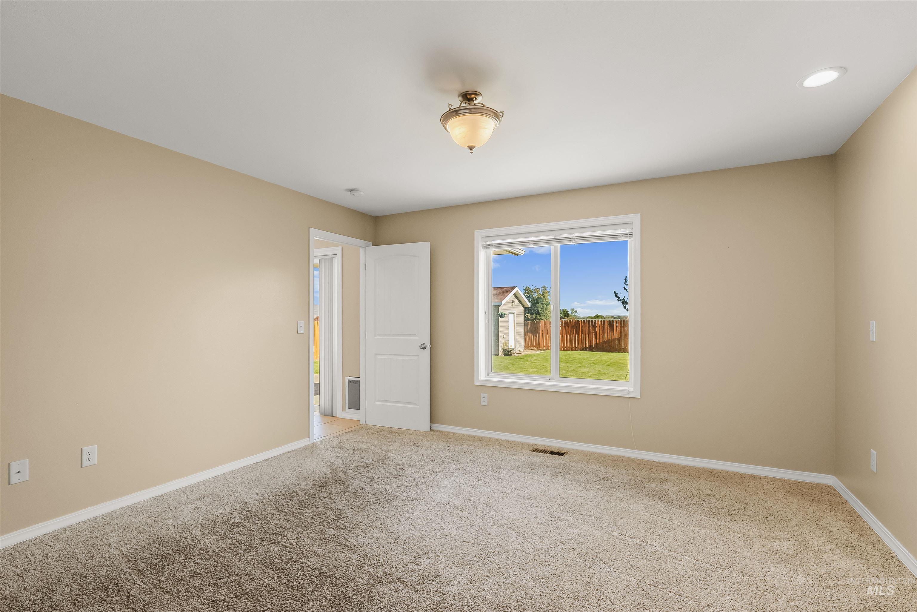 2675 27th St, Clarkston, Washington 99403, 3 Bedrooms, 2 Bathrooms, Residential For Sale, Price $378,000, 99003725