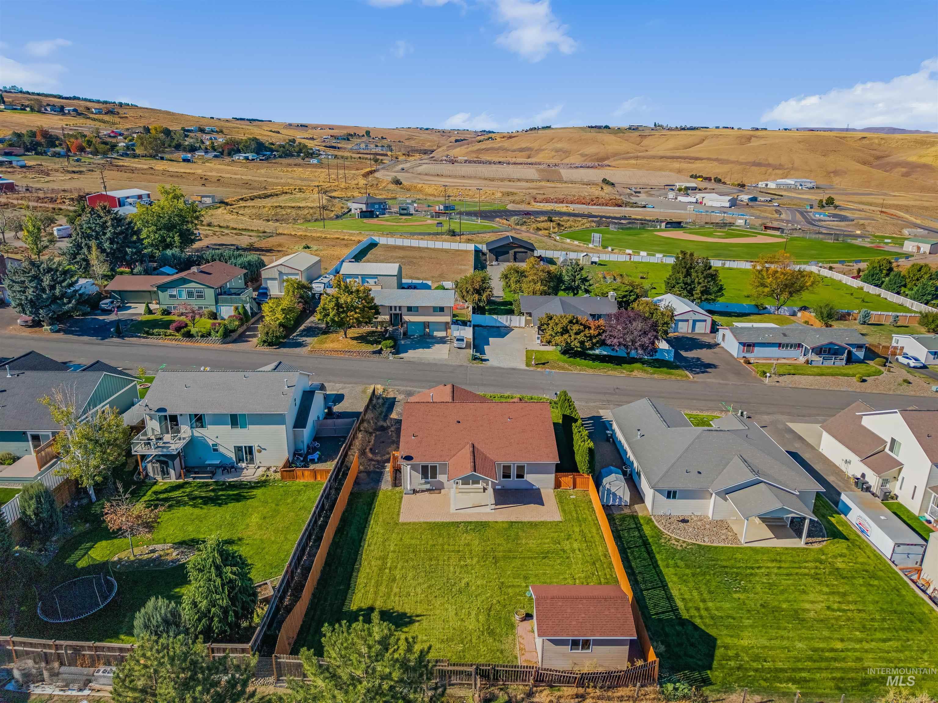 2675 27th St, Clarkston, Washington 99403, 3 Bedrooms, 2 Bathrooms, Residential For Sale, Price $378,000, 99003725