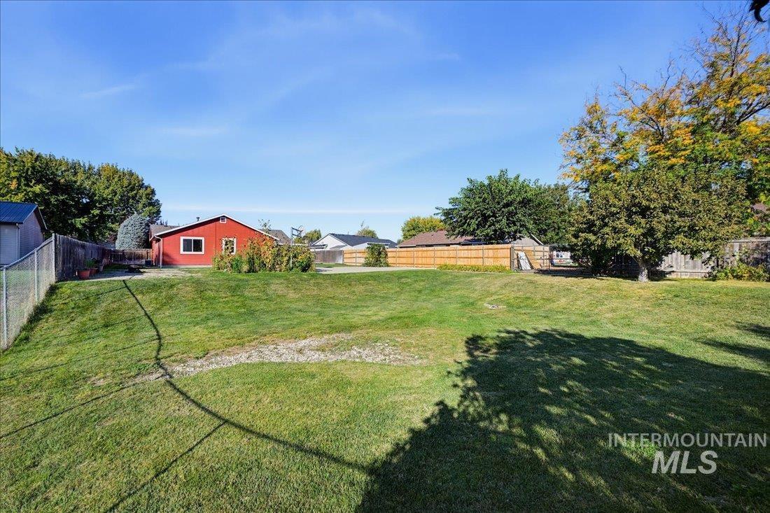 1200 S 19th St, Nampa, Idaho 83686, 5 Bedrooms, 4 Bathrooms, Residential For Sale, Price $525,000,MLS 99003729