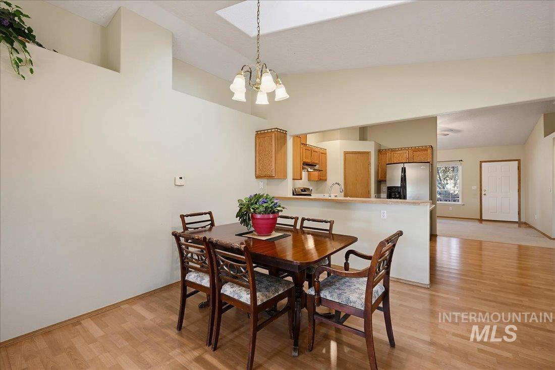 1200 S 19th St, Nampa, Idaho 83686, 5 Bedrooms, 4 Bathrooms, Residential For Sale, Price $525,000,MLS 99003729