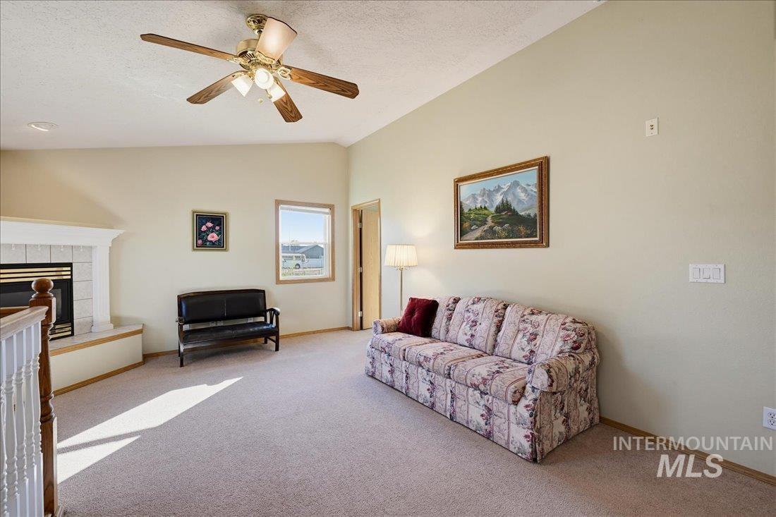 1200 S 19th St, Nampa, Idaho 83686, 5 Bedrooms, 4 Bathrooms, Residential For Sale, Price $525,000,MLS 99003729