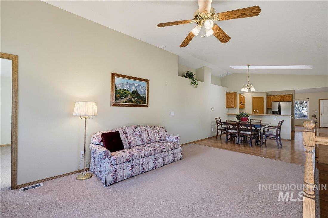 1200 S 19th St, Nampa, Idaho 83686, 5 Bedrooms, 4 Bathrooms, Residential For Sale, Price $525,000,MLS 99003729