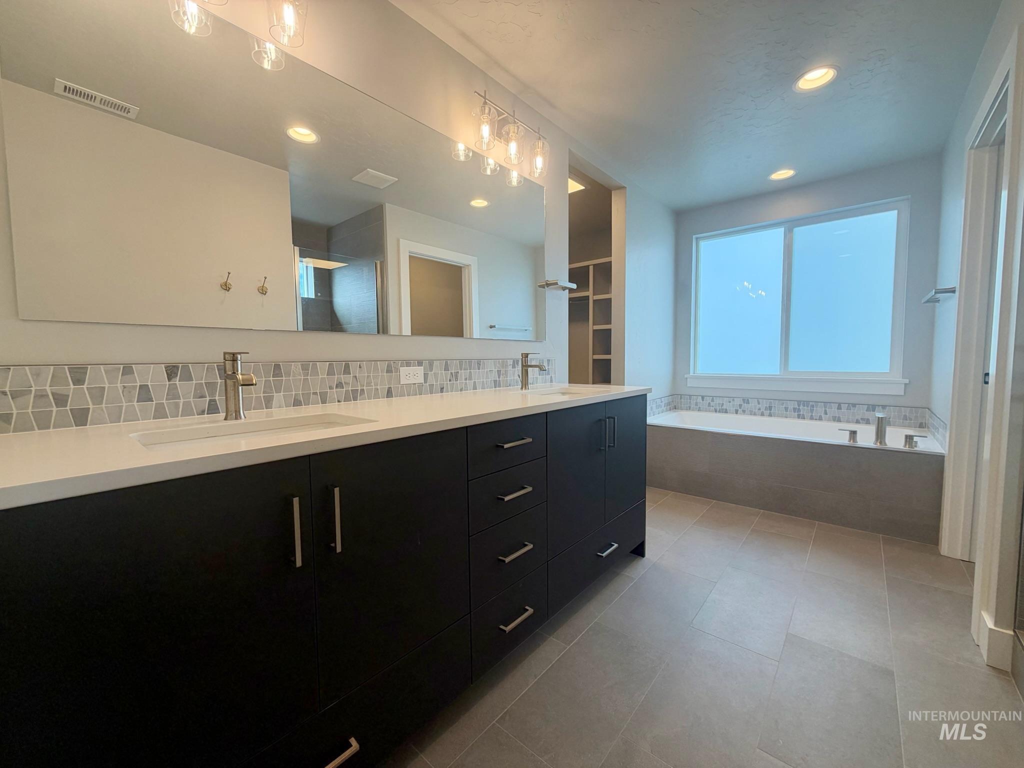 6053 S Hope, Meridian, Idaho 83642, 4 Bedrooms, 3 Bathrooms, Residential For Sale, Price $614,900,MLS 99003730