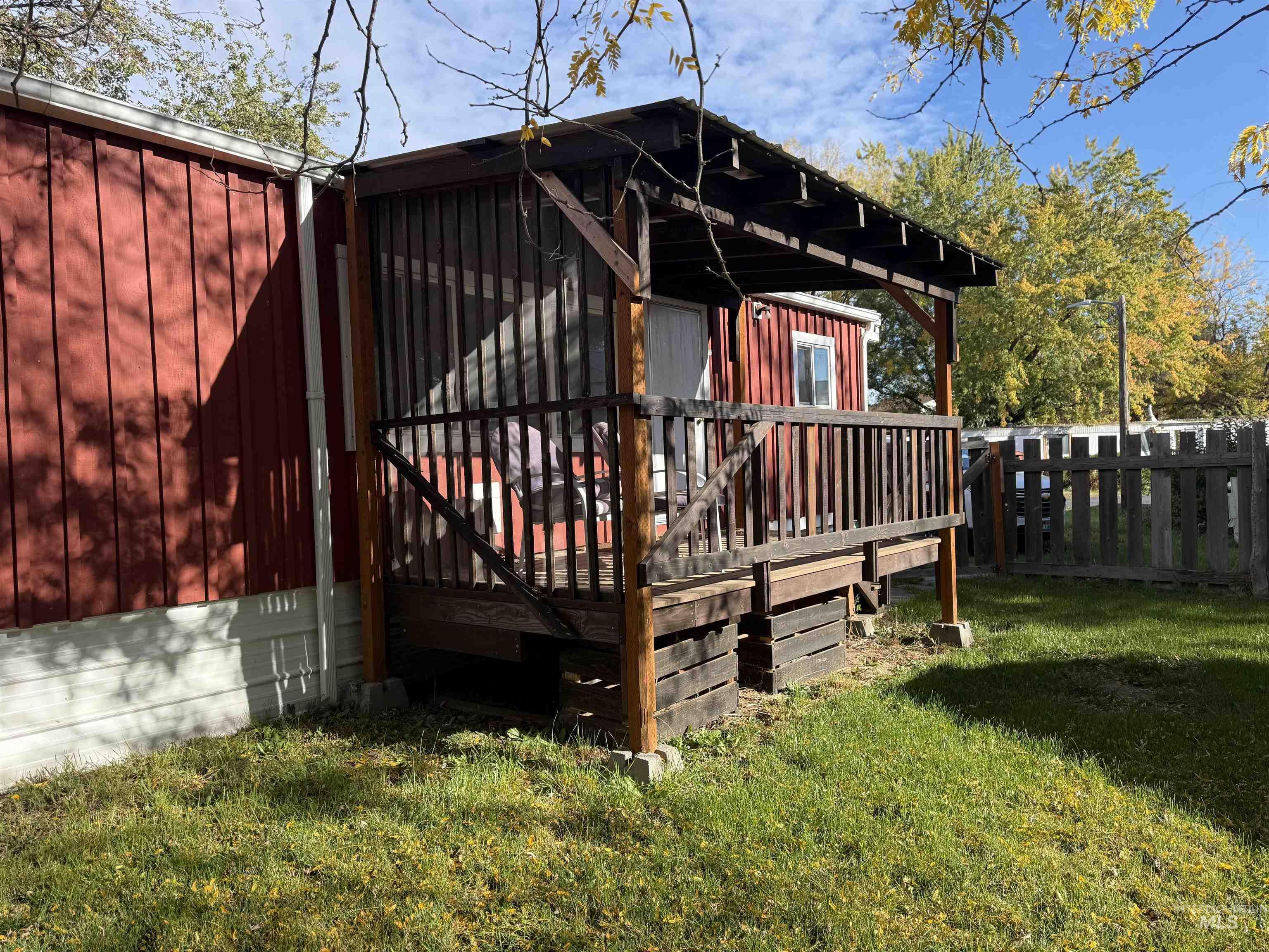 1751 N Polk #20, Moscow, Idaho 83843, 2 Bedrooms, 2 Bathrooms, Residential For Sale, Price $35,000, 99003731