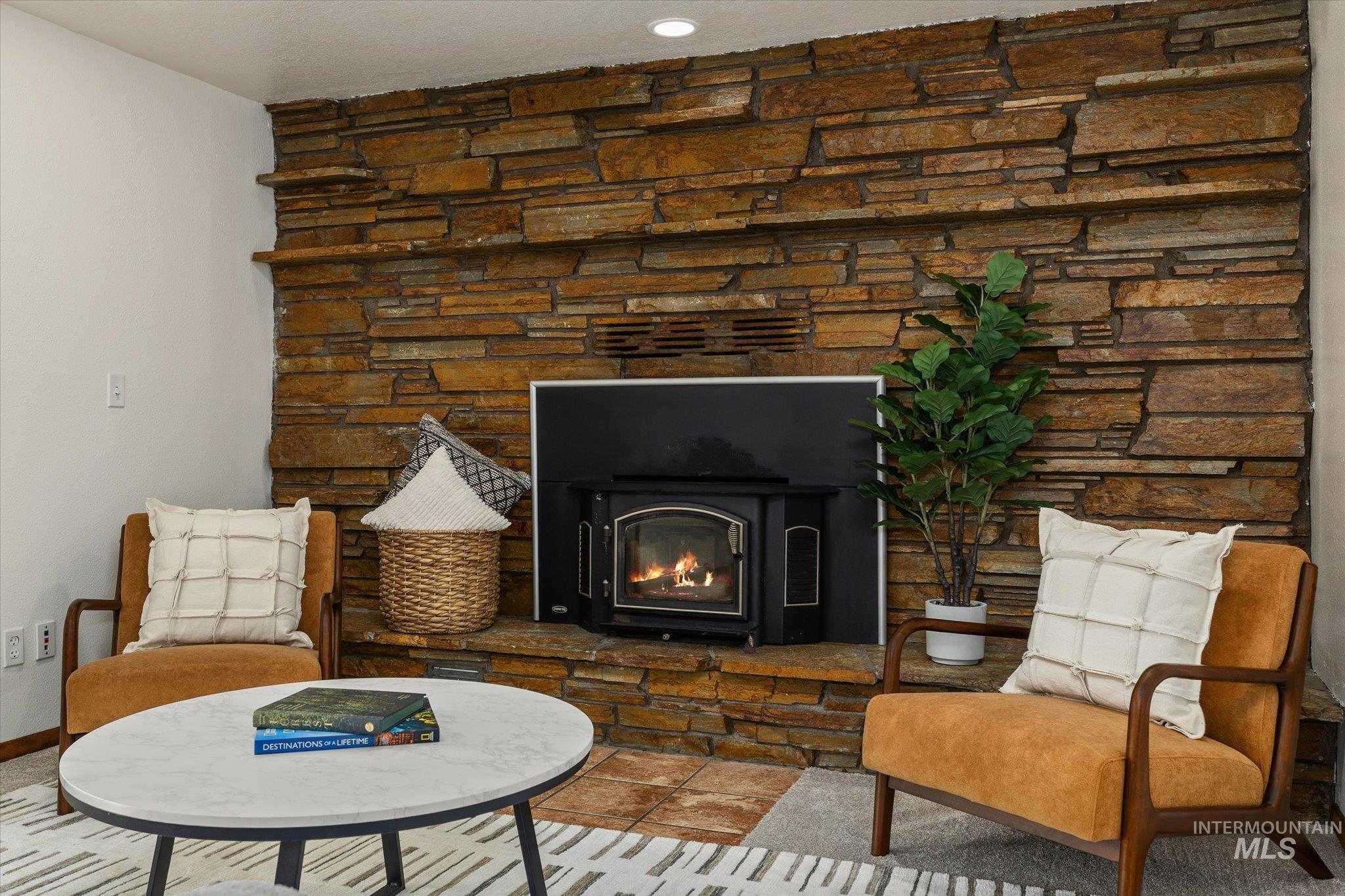 8955 W Sunflower Ct, Boise, Idaho 83704, 3 Bedrooms, 2 Bathrooms, Residential For Sale, Price $464,900,MLS 99003734