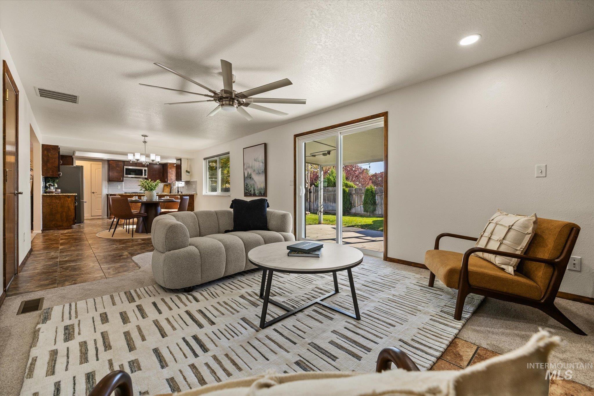 8955 W Sunflower Ct, Boise, Idaho 83704, 3 Bedrooms, 2 Bathrooms, Residential For Sale, Price $464,900,MLS 99003734