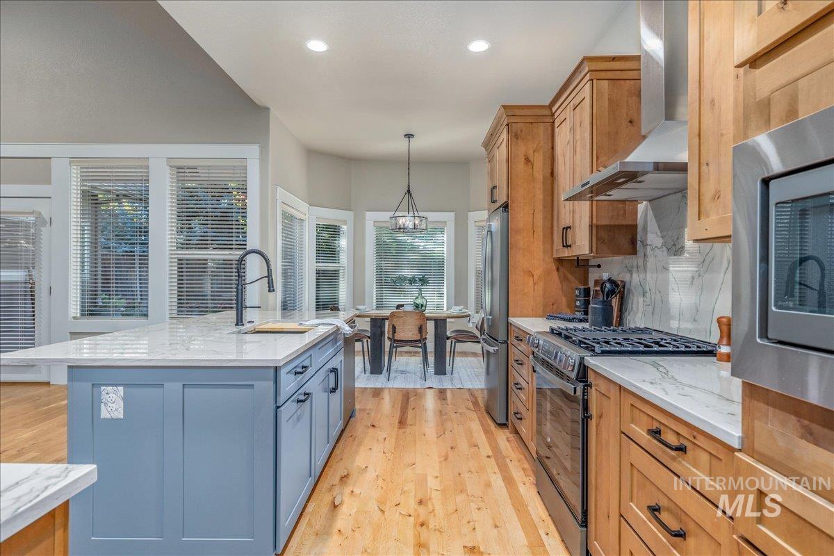 4886 N Ellicott Ln, Boise, Idaho 83714, 3 Bedrooms, 3 Bathrooms, Residential For Sale, Price $640,000,MLS 99003736