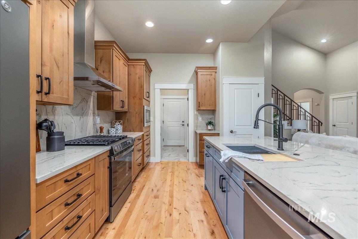 4886 N Ellicott Ln, Boise, Idaho 83714, 3 Bedrooms, 3 Bathrooms, Residential For Sale, Price $640,000,MLS 99003736