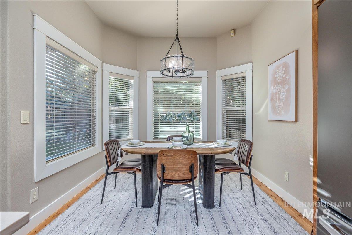 4886 N Ellicott Ln, Boise, Idaho 83714, 3 Bedrooms, 3 Bathrooms, Residential For Sale, Price $640,000,MLS 99003736
