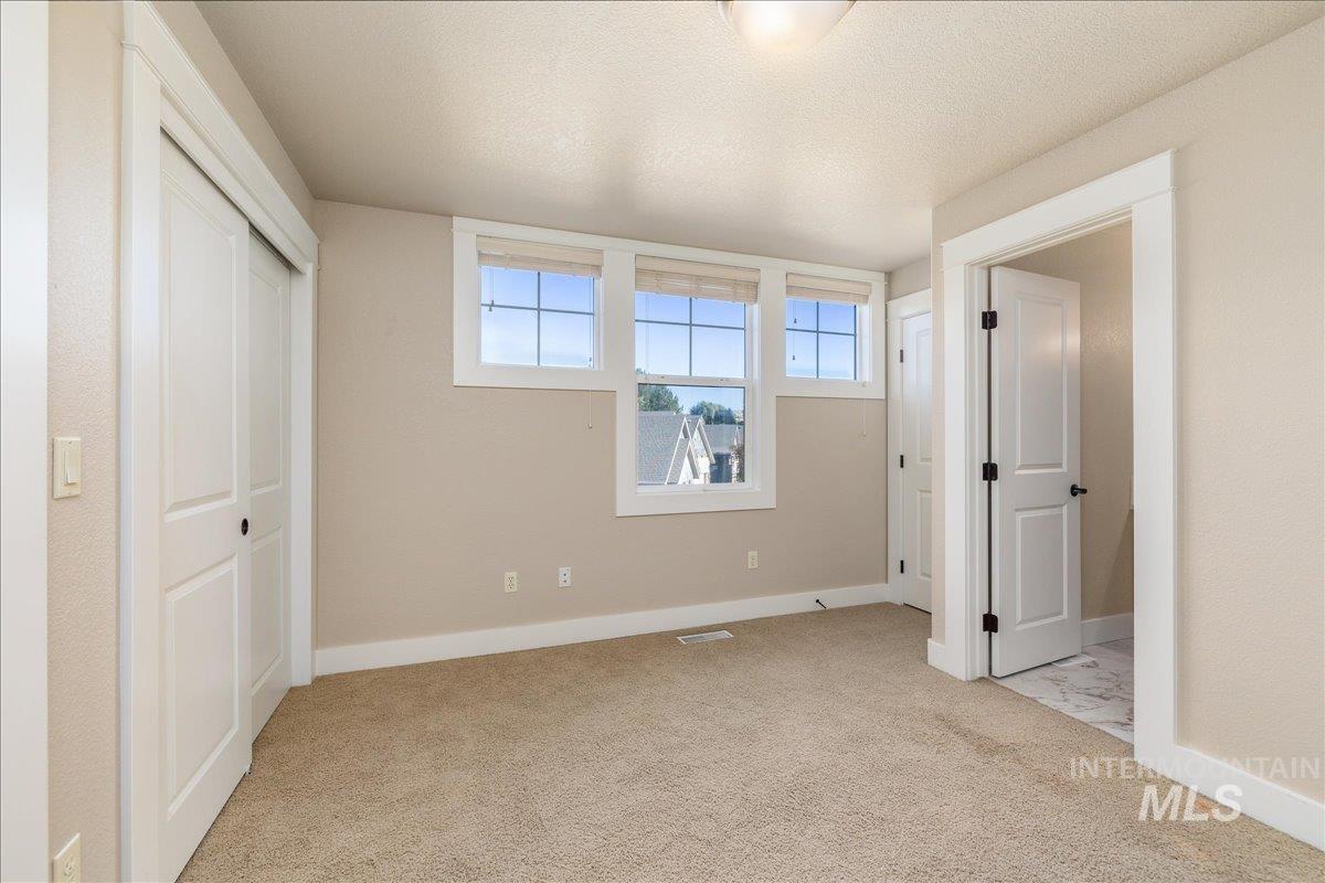 4886 N Ellicott Ln, Boise, Idaho 83714, 3 Bedrooms, 3 Bathrooms, Residential For Sale, Price $640,000,MLS 99003736