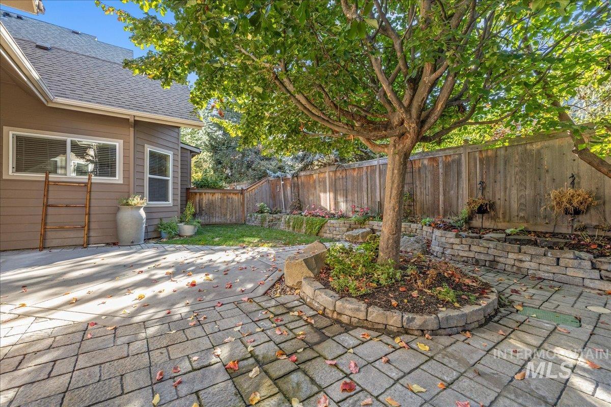 4886 N Ellicott Ln, Boise, Idaho 83714, 3 Bedrooms, 3 Bathrooms, Residential For Sale, Price $640,000,MLS 99003736