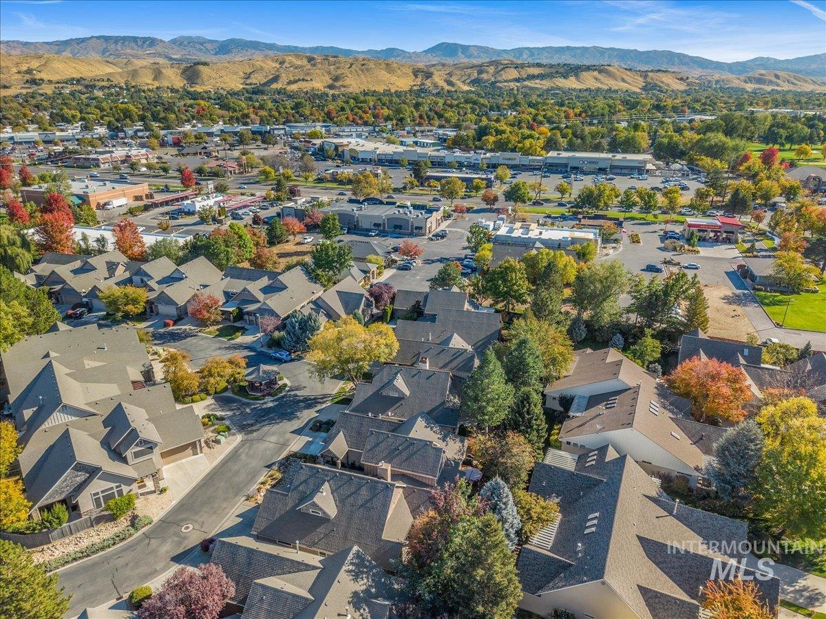 4886 N Ellicott Ln, Boise, Idaho 83714, 3 Bedrooms, 3 Bathrooms, Residential For Sale, Price $640,000,MLS 99003736