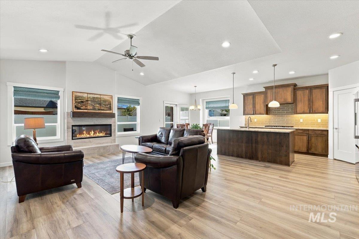1012 Whitewater Way, Emmett, Idaho 83617, 3 Bedrooms, 2 Bathrooms, Residential For Sale, Price $514,900,MLS 99003738