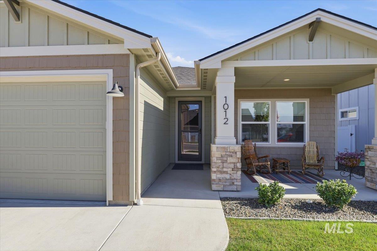 1012 Whitewater Way, Emmett, Idaho 83617, 3 Bedrooms, 2 Bathrooms, Residential For Sale, Price $514,900,MLS 99003738