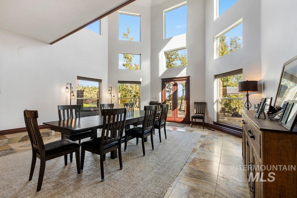 4110 N 2600 E, Filer, Idaho 83328, 5 Bedrooms, 5 Bathrooms, Residential For Sale, Price $2,500,000, 99003740