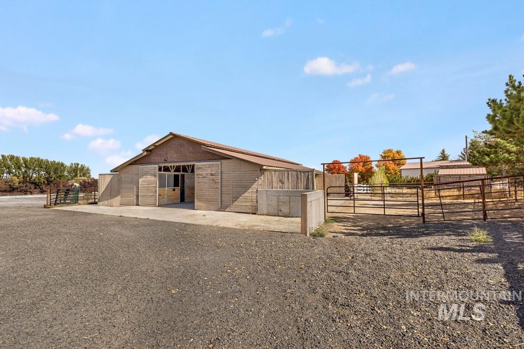 4110 N 2600 E, Filer, Idaho 83328, 5 Bedrooms, 5 Bathrooms, Residential For Sale, Price $2,500,000, 99003740