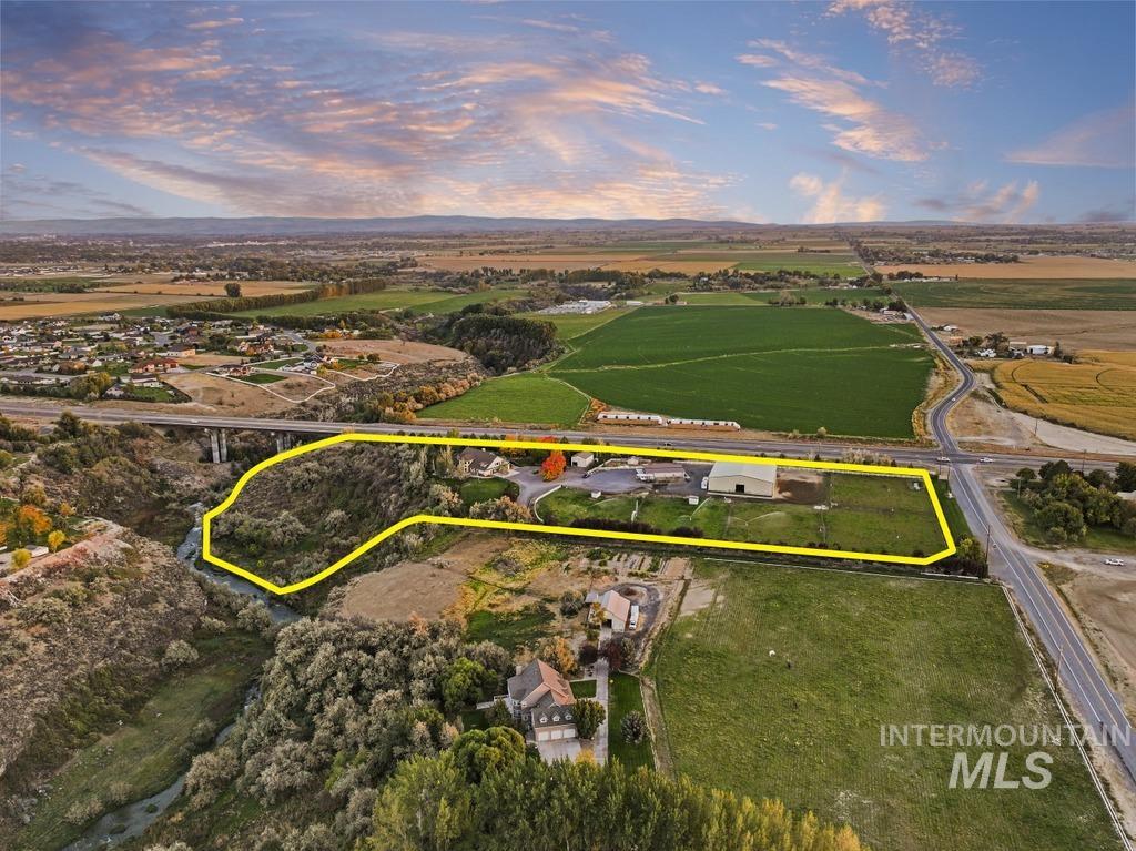4110 N 2600 E, Filer, Idaho 83328, 5 Bedrooms, 5 Bathrooms, Residential For Sale, Price $2,500,000, 99003740