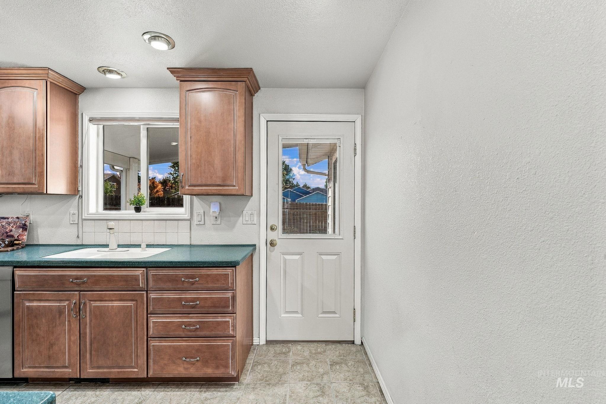 163 E Gettysburg St, Boise, Idaho 83706, 3 Bedrooms, 2 Bathrooms, Residential For Sale, Price $469,900,MLS 99003742