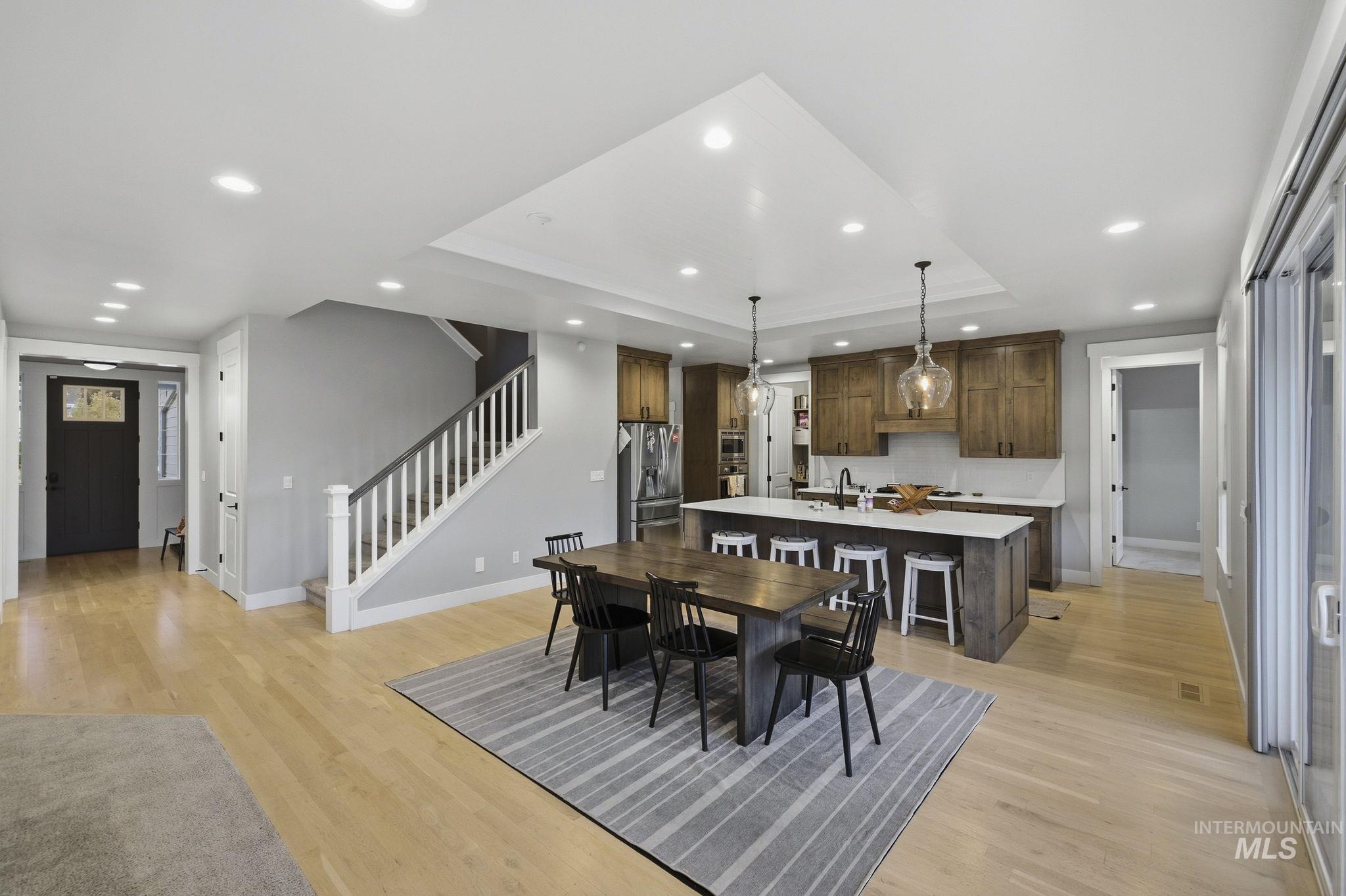 3936 W Farm View Drive, Boise, Idaho 83714, 3 Bedrooms, 3 Bathrooms, Residential For Sale, Price $999,000, 99003743