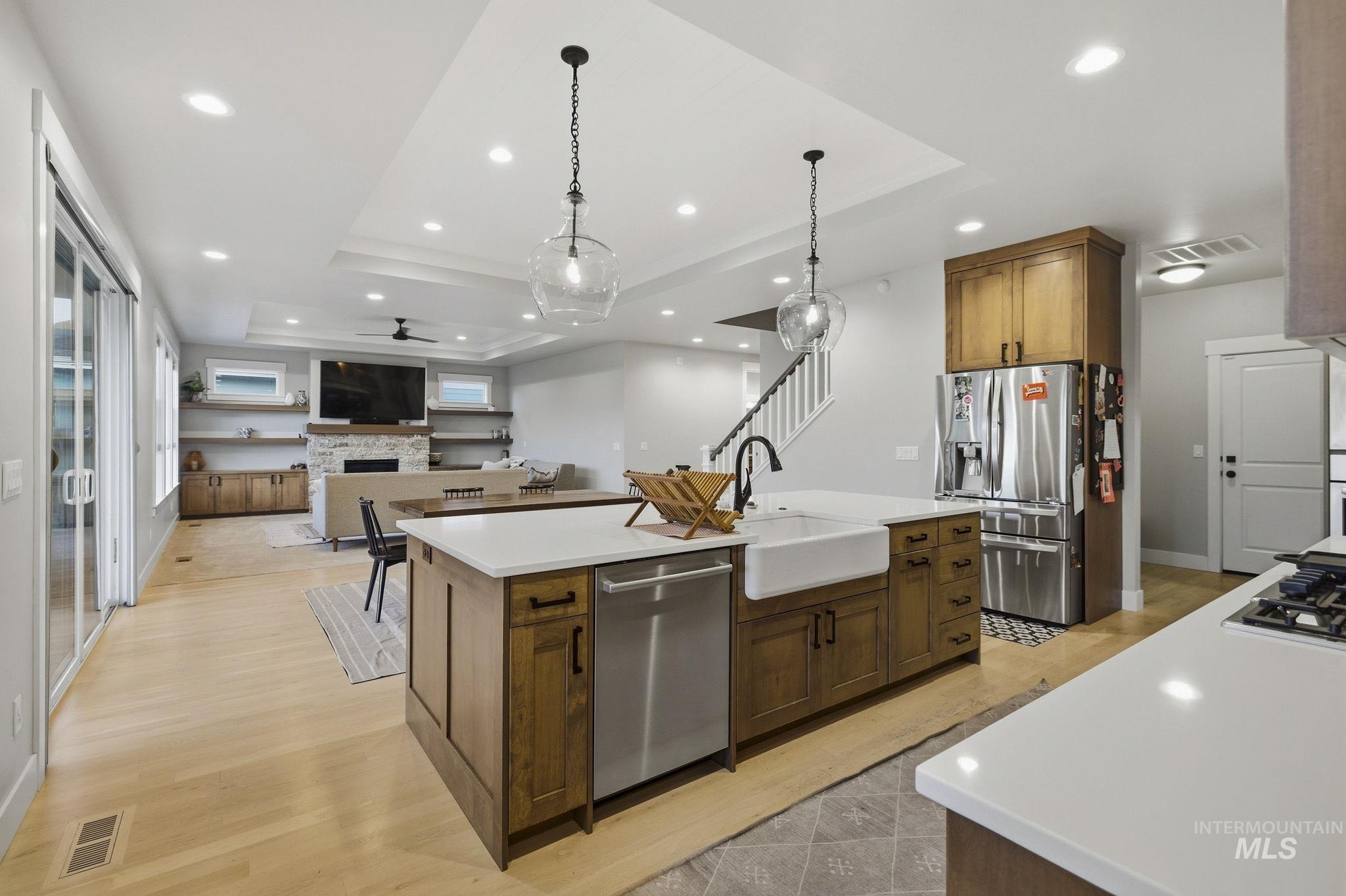 3936 W Farm View Drive, Boise, Idaho 83714, 3 Bedrooms, 3 Bathrooms, Residential For Sale, Price $999,000, 99003743
