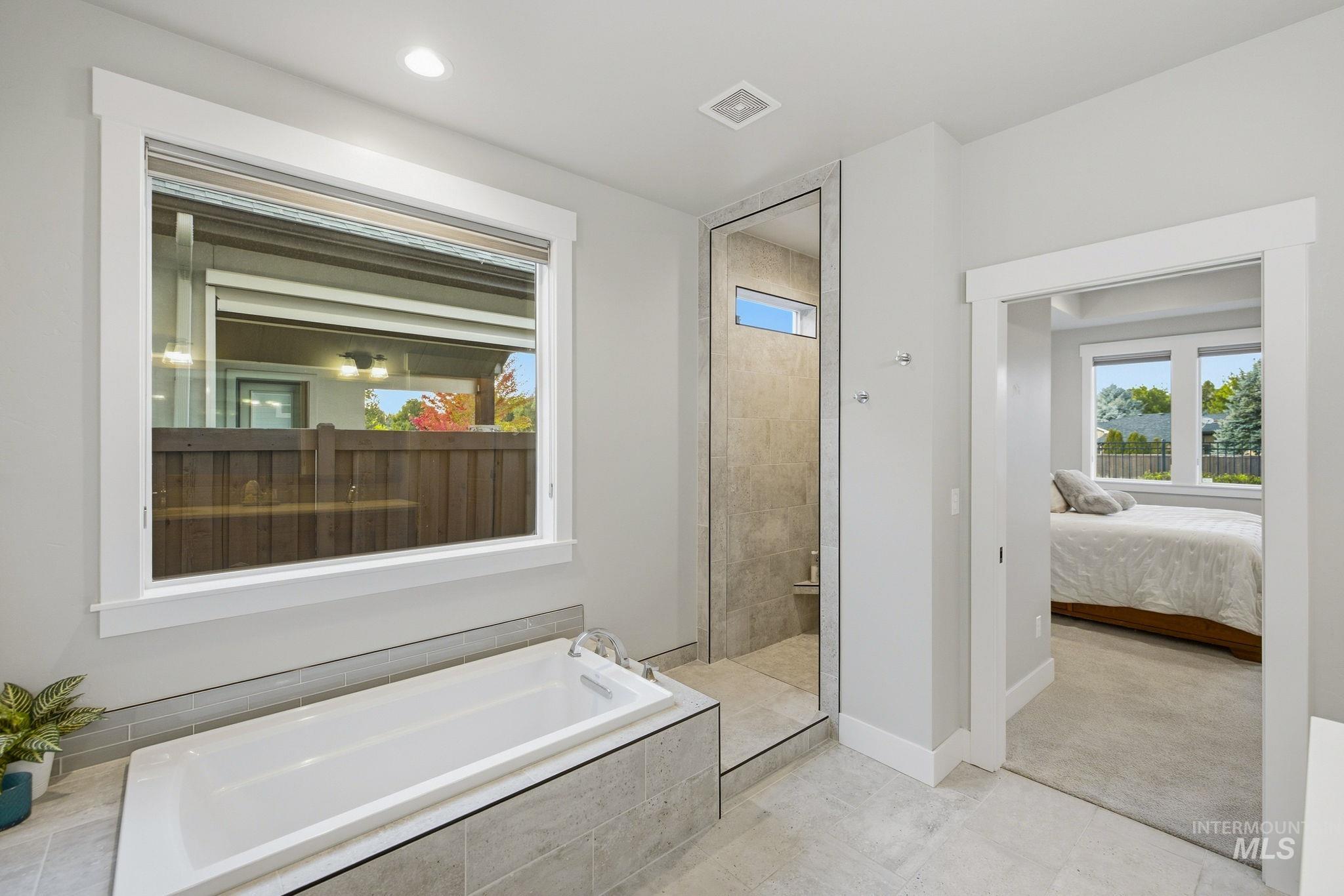 3936 W Farm View Drive, Boise, Idaho 83714, 3 Bedrooms, 3 Bathrooms, Residential For Sale, Price $999,000, 99003743