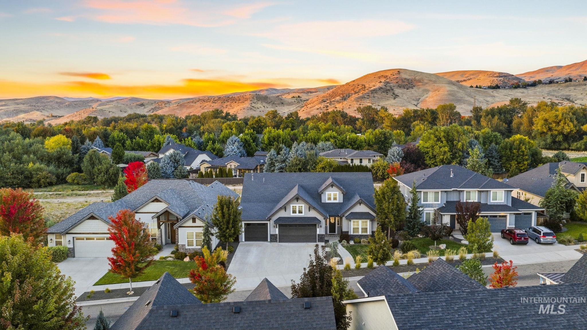 3936 W Farm View Drive, Boise, Idaho 83714, 3 Bedrooms, 3 Bathrooms, Residential For Sale, Price $999,000, 99003743