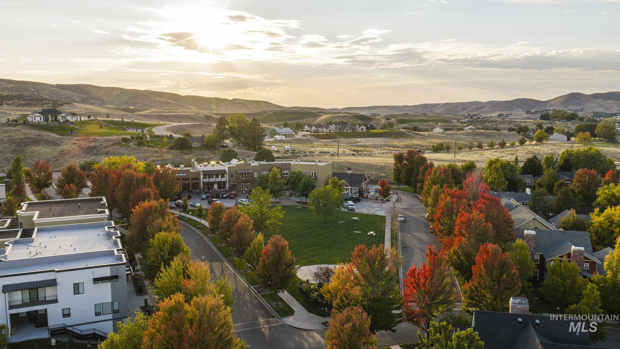 3936 W Farm View Drive, Boise, Idaho 83714, 3 Bedrooms, 3 Bathrooms, Residential For Sale, Price $999,000, 99003743