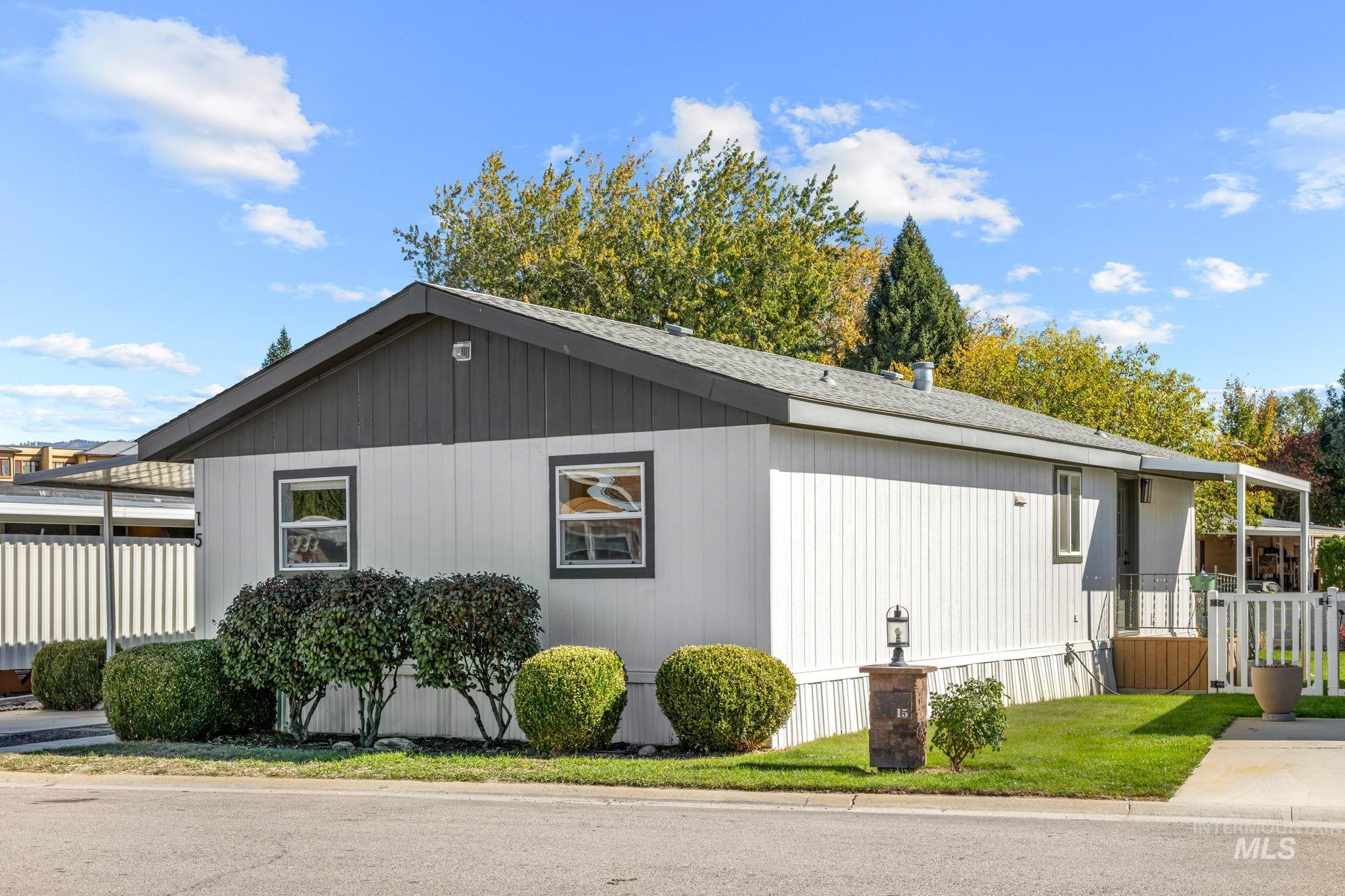 3181 W Alpine St., Boise, Idaho 83705, 3 Bedrooms, 2 Bathrooms, Residential For Sale, Price $150,000, 99003744