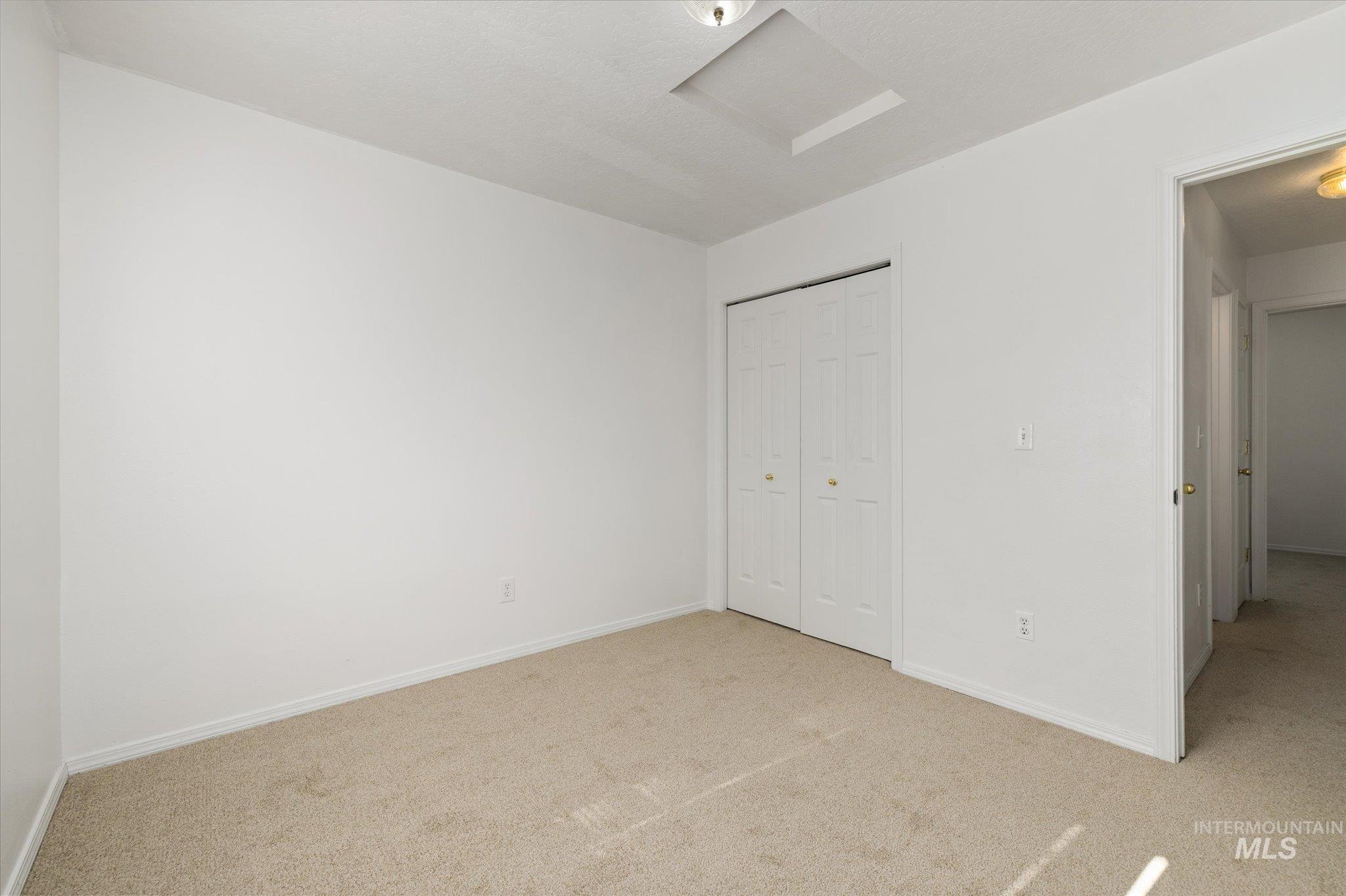 2313 W Grouse Ave, Nampa, Idaho 83651, 3 Bedrooms, 2 Bathrooms, Residential For Sale, Price $358,000, 99003747