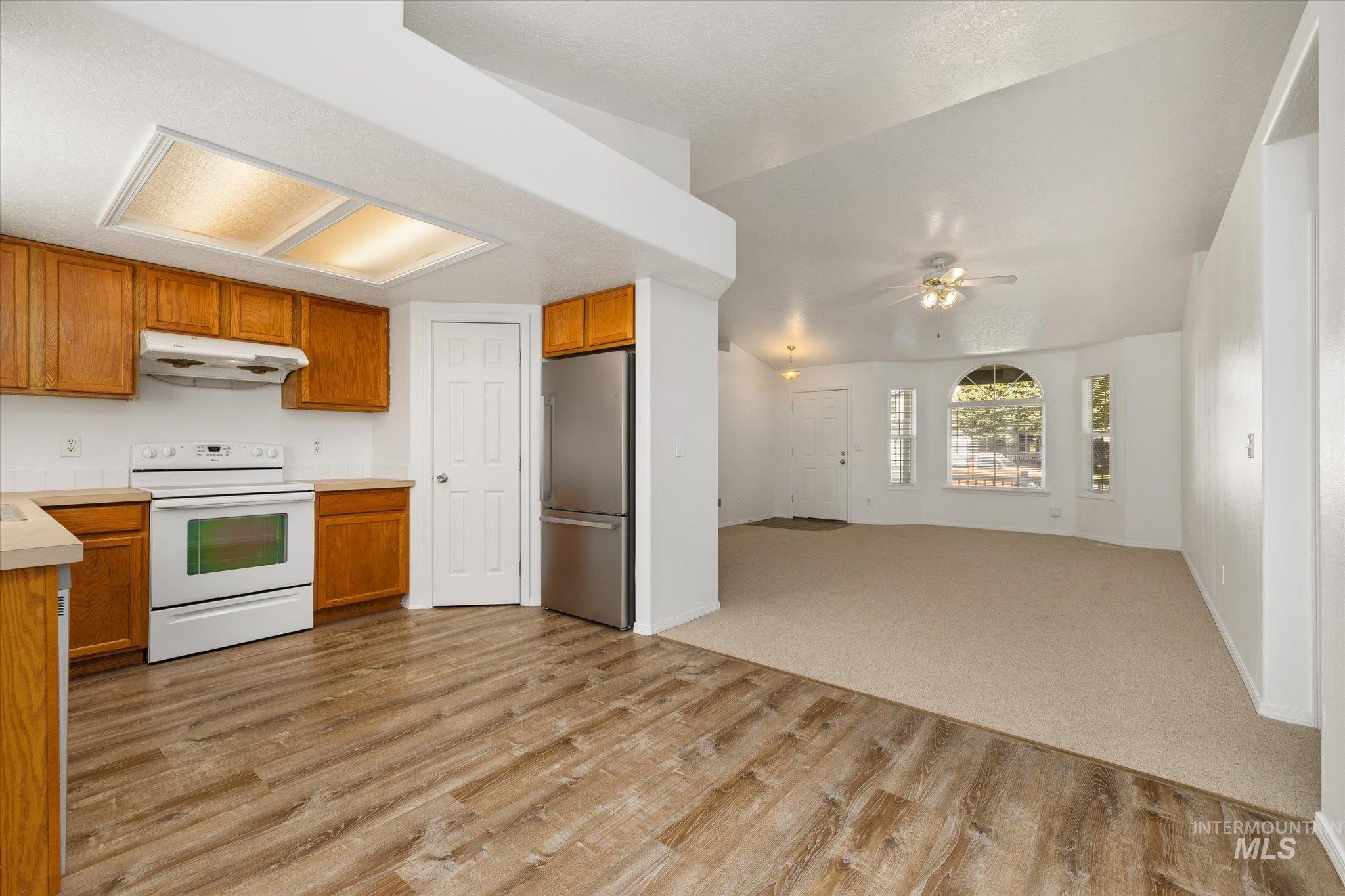 2313 W Grouse Ave, Nampa, Idaho 83651, 3 Bedrooms, 2 Bathrooms, Residential For Sale, Price $358,000, 99003747