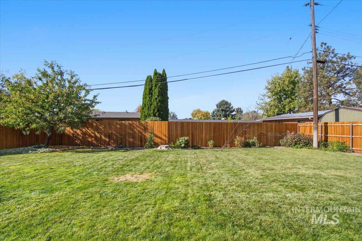 7019 W Rosewood Dr, Boise, Idaho 83709, 3 Bedrooms, 2 Bathrooms, Residential For Sale, Price $479,900,MLS 99003748