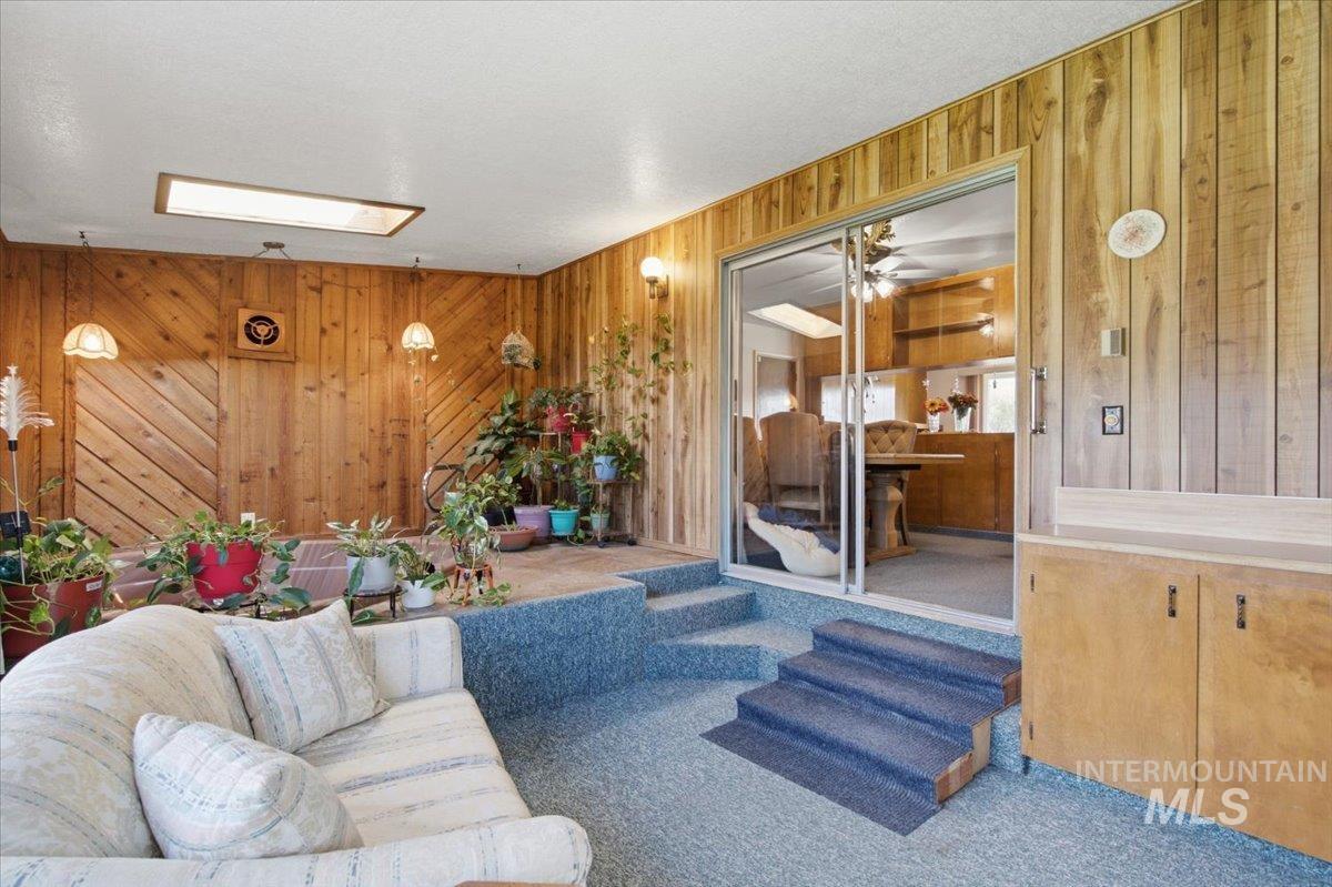 7019 W Rosewood Dr, Boise, Idaho 83709, 3 Bedrooms, 2 Bathrooms, Residential For Sale, Price $479,900,MLS 99003748