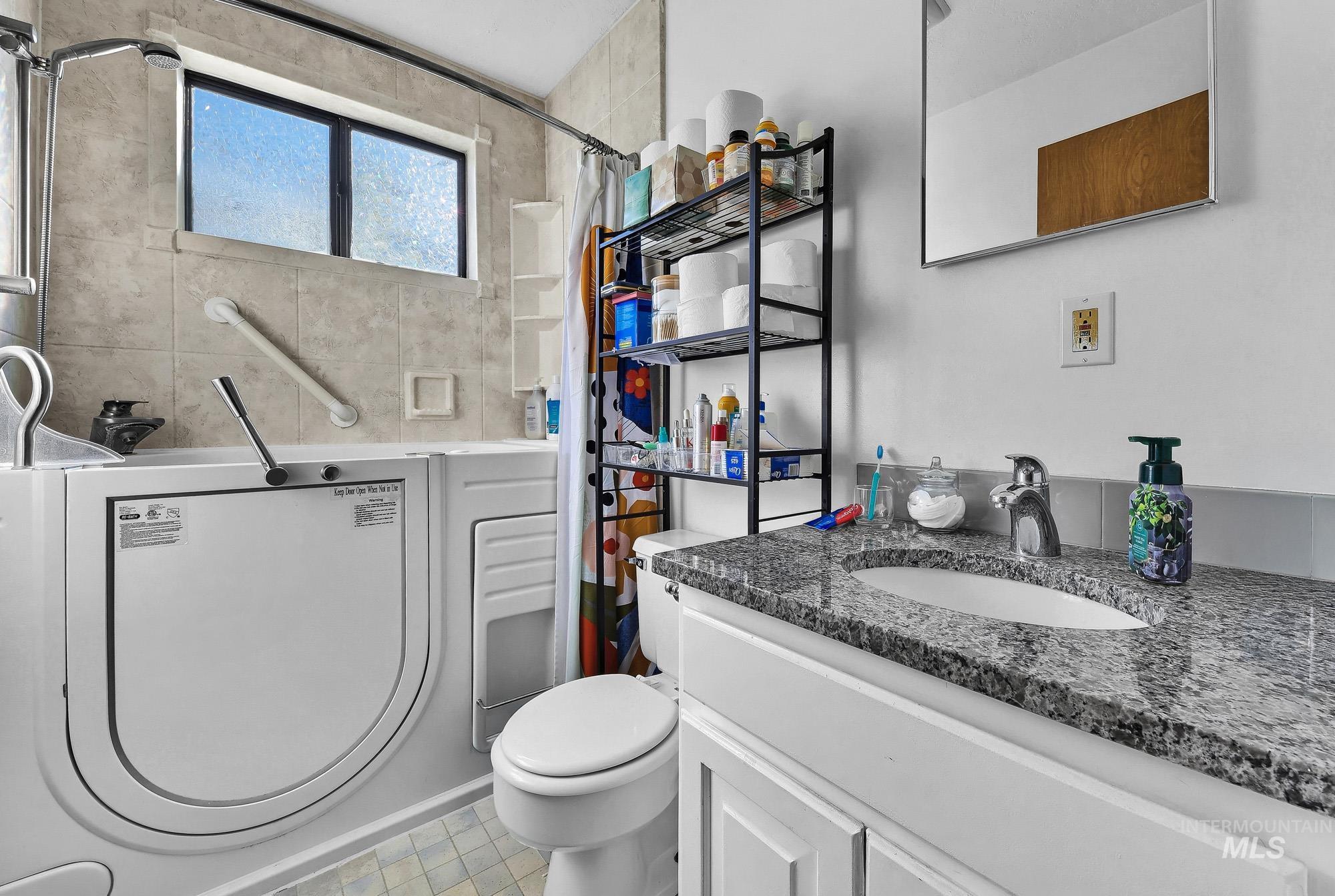 1701 S Division Ave, Boise, Idaho 83706, 2 Bedrooms, 1 Bathroom, Residential For Sale, Price $850,000, 99003750