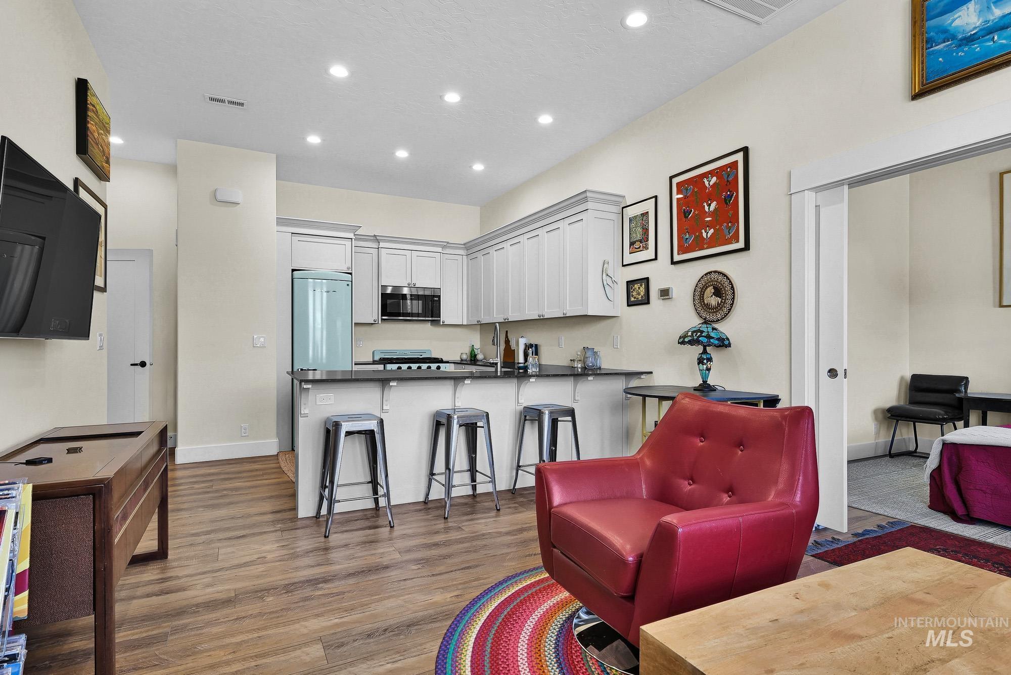 1701 S Division Ave, Boise, Idaho 83706, 2 Bedrooms, 1 Bathroom, Residential For Sale, Price $850,000, 99003750