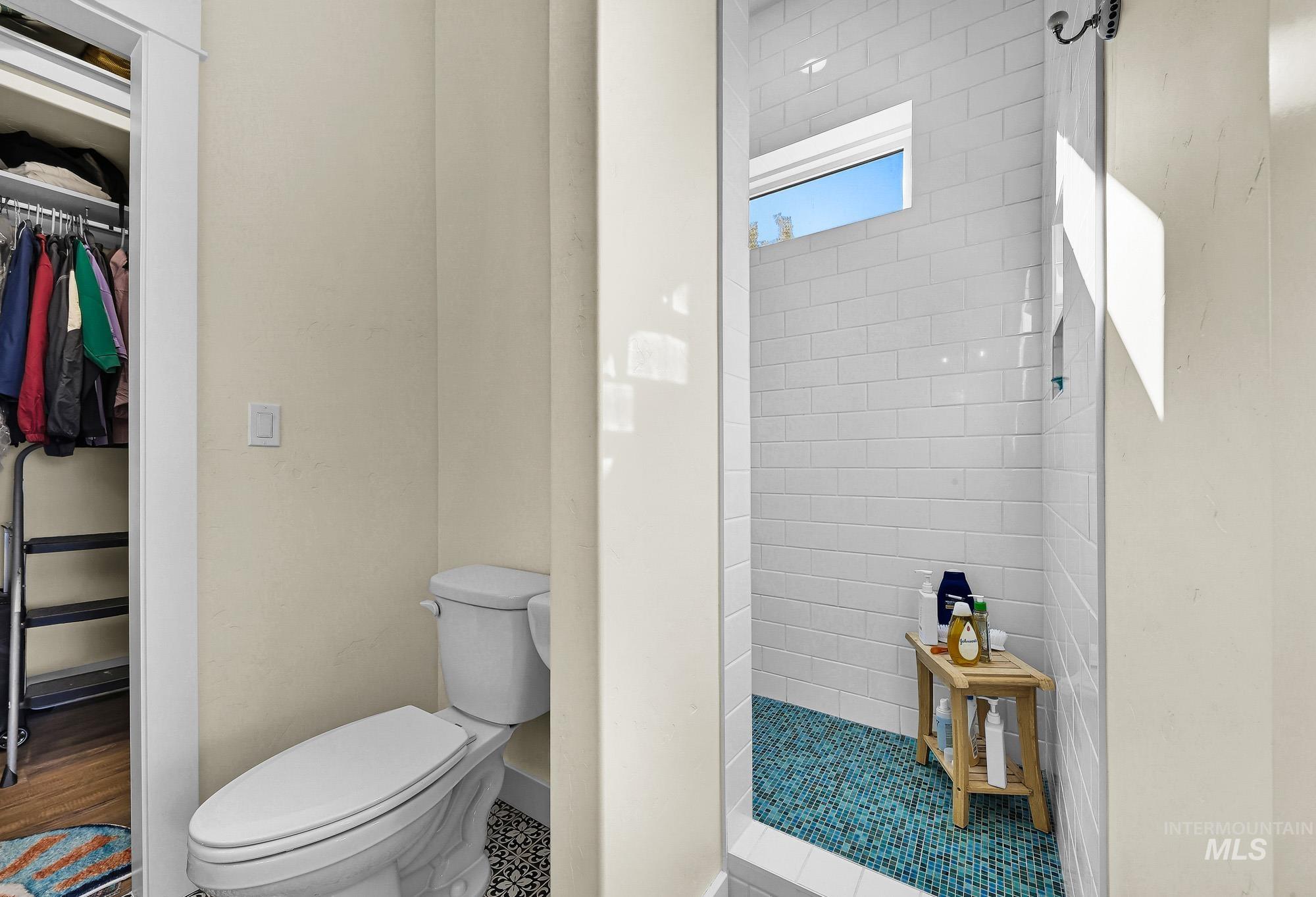 1701 S Division Ave, Boise, Idaho 83706, 2 Bedrooms, 1 Bathroom, Residential For Sale, Price $850,000, 99003750