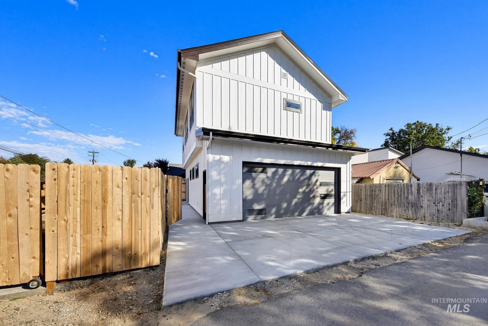1701 S Division Ave, Boise, Idaho 83706, 2 Bedrooms, 1 Bathroom, Residential For Sale, Price $850,000, 99003750