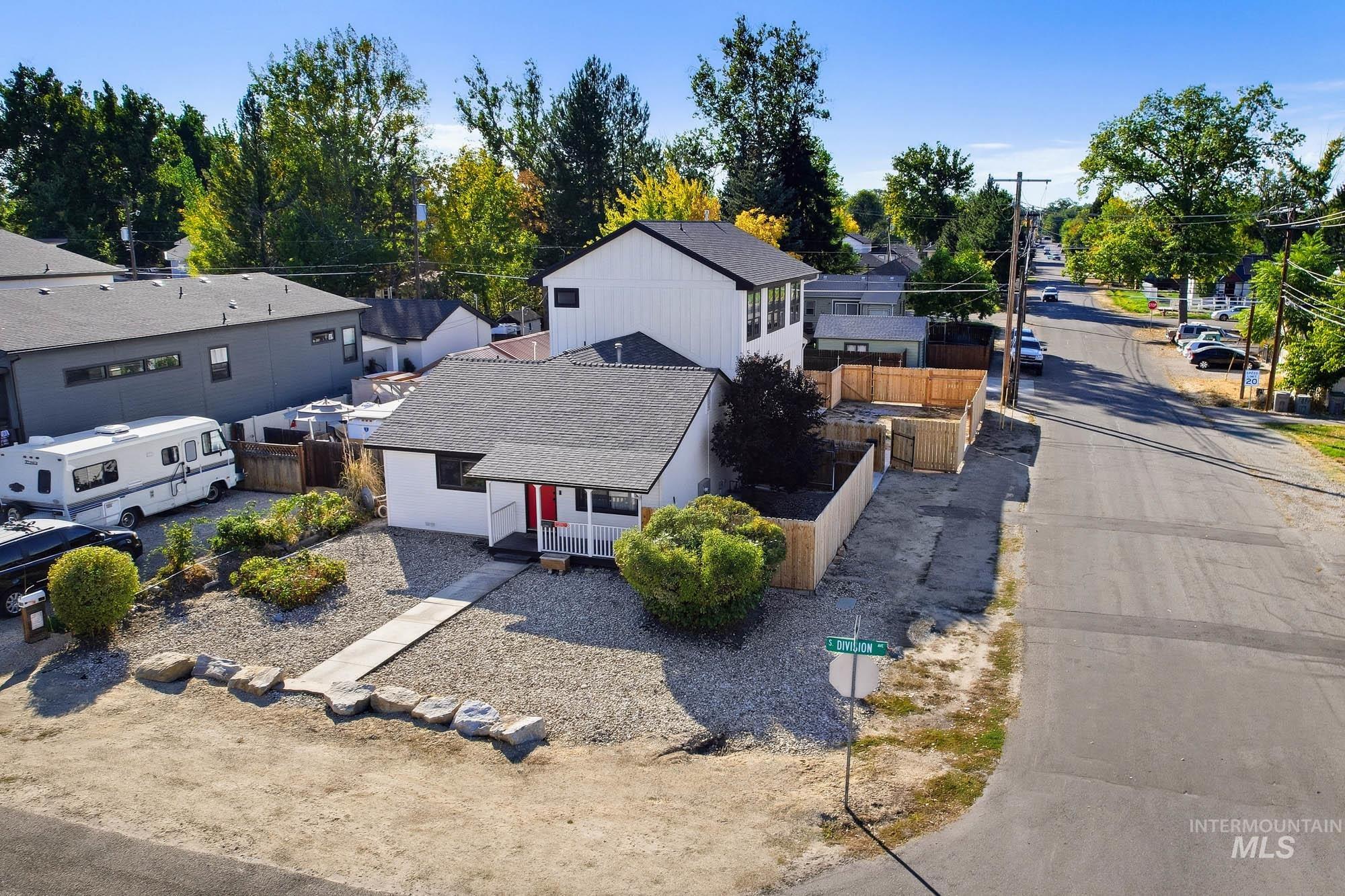 1701 S Division Ave, Boise, Idaho 83706, 2 Bedrooms, 1 Bathroom, Residential For Sale, Price $850,000, 99003750