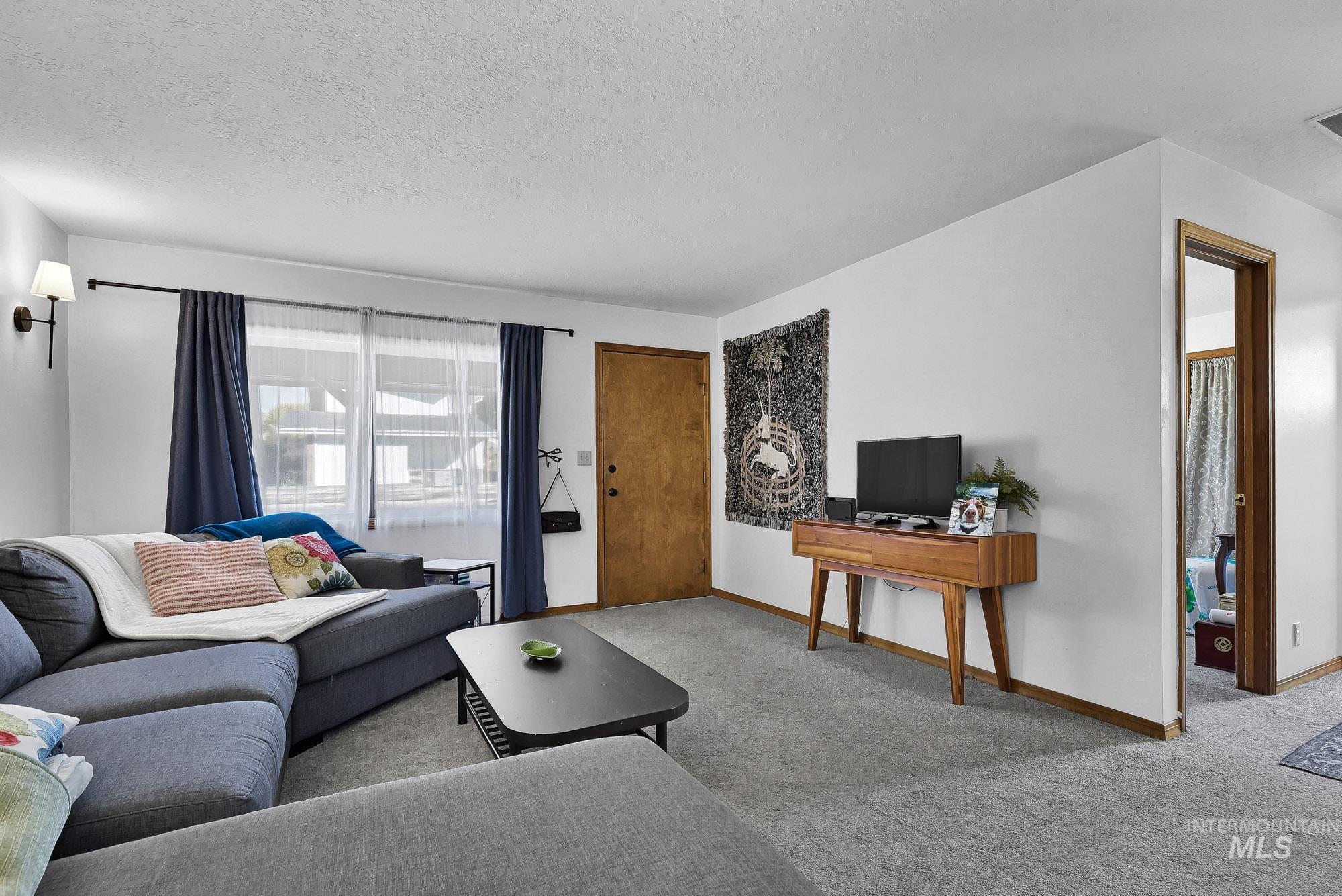 1701 S Division Ave, Boise, Idaho 83706, 2 Bedrooms, 1 Bathroom, Residential For Sale, Price $850,000, 99003750