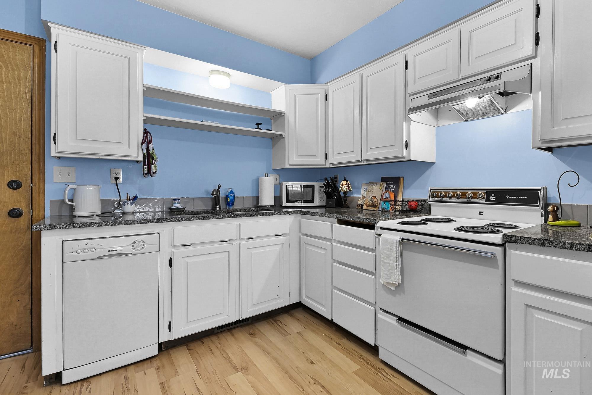 1701 S Division Ave, Boise, Idaho 83706, 2 Bedrooms, 1 Bathroom, Residential For Sale, Price $850,000, 99003750