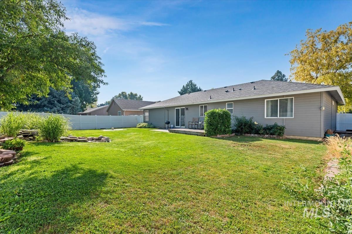2214 E Katelyn dr., Meridian, Idaho 83646, 3 Bedrooms, 2 Bathrooms, Residential For Sale, Price $469,000,MLS 99003754